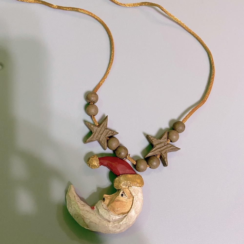 Vintage Wooden rustic style Santa moon and stars long necklace ⭐️